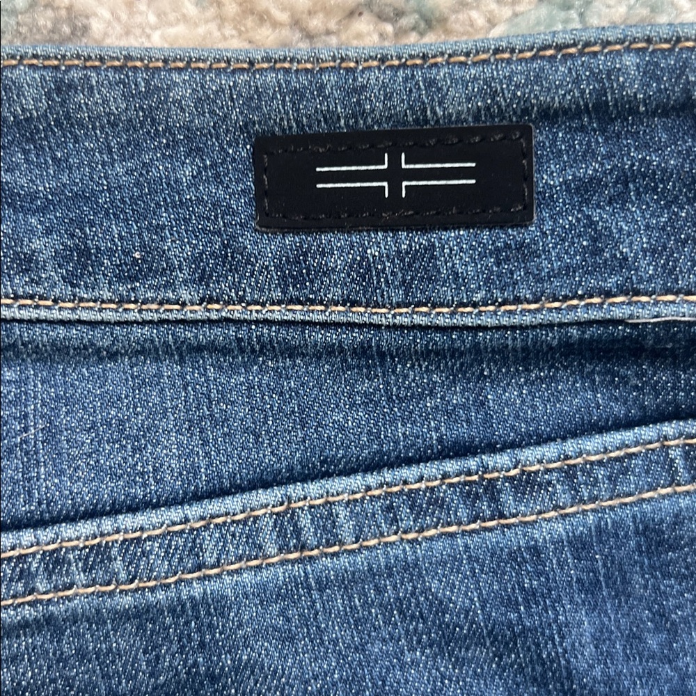 Liverpool Los Angeles Frayed Crop Skinny Jeans - Picture 8 of 16